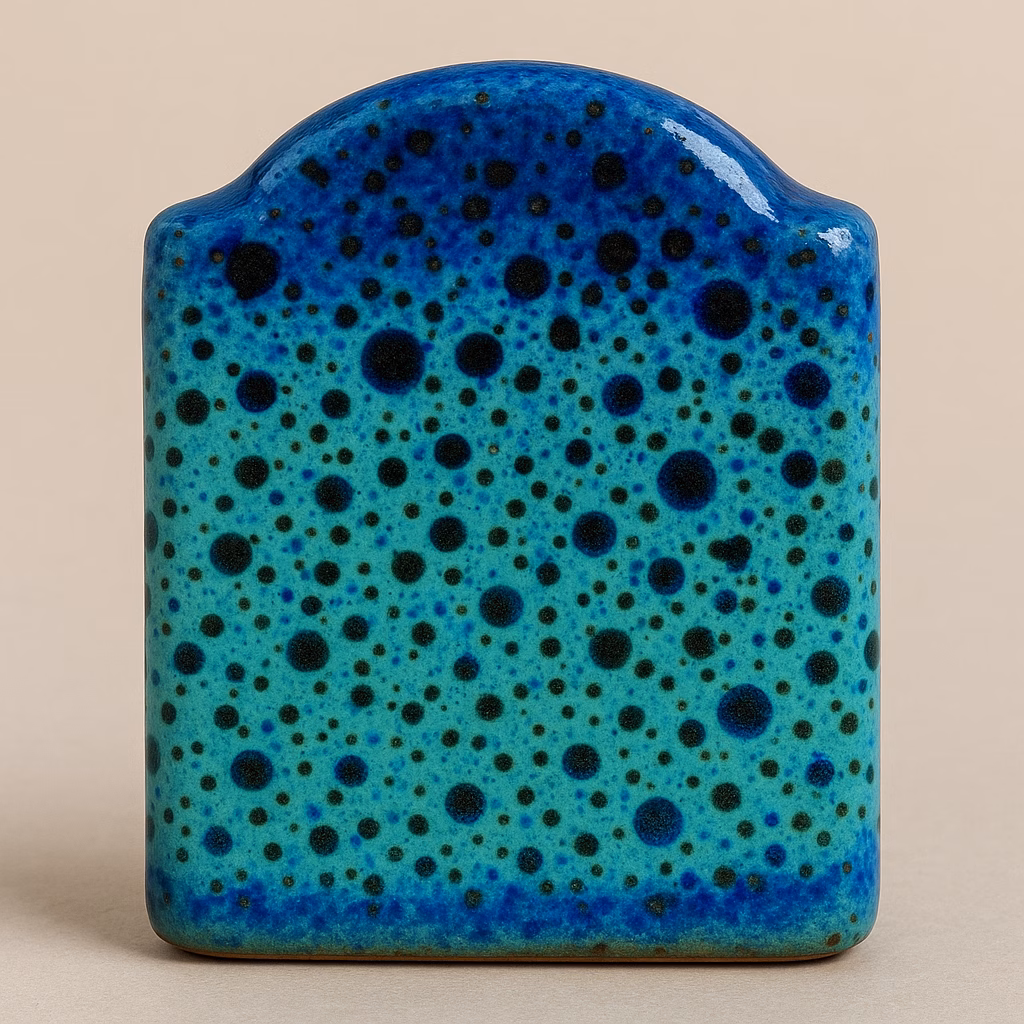 Creare Opere d'Arte in Ceramica: Una Guida Completa con Ink Spots, Turquoise e Real Blue 3 cover image 5763 png